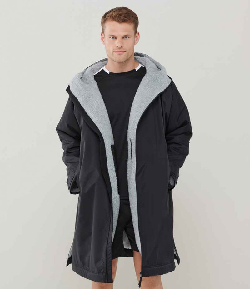 Tawe Dragons All Weather Dry Robe - Image 4